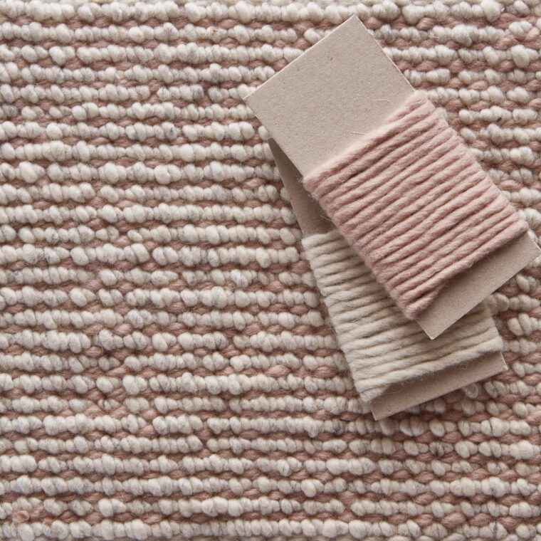 122907 Woven Textures 9005 White Smoke/Xenia Coral