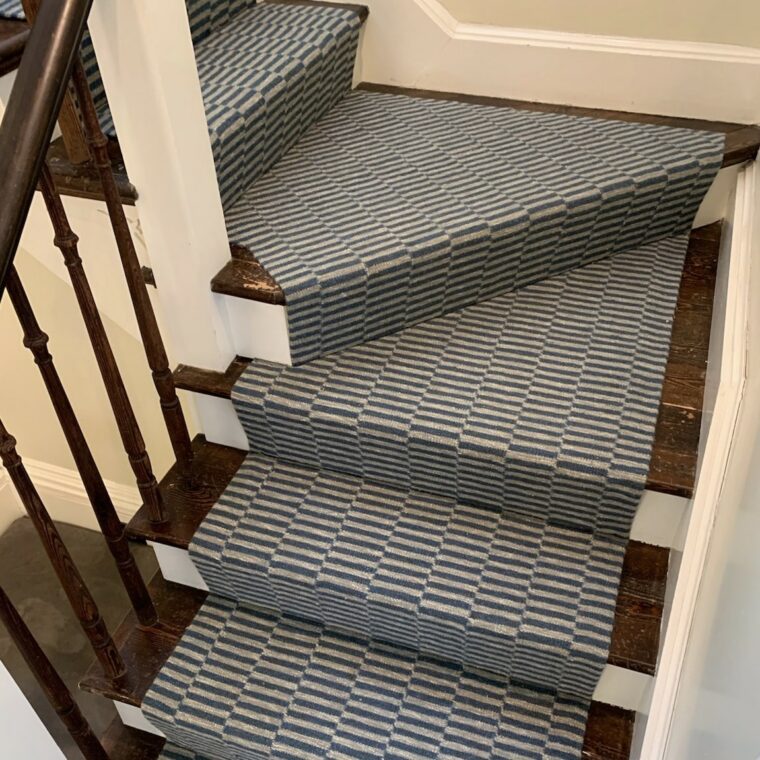 Ecloth Dhurrie Post Stair Runner & Landing