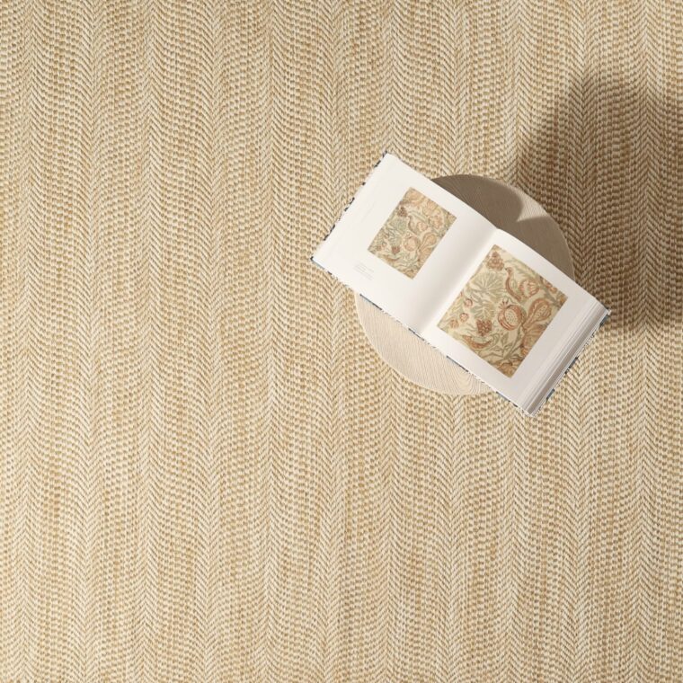 ECloth Curves Gold Reverse Styled Cropped