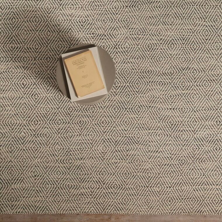 ECloth Split Diamond Mushroom Styled Cropped