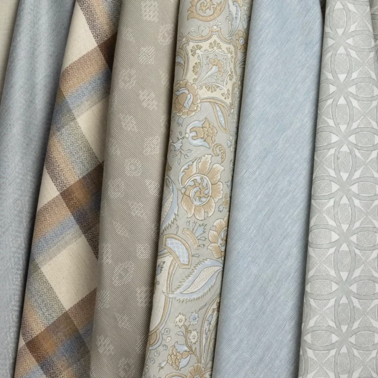 Styled Floret Plaid Charms Da Gama Herringbone Ava 2025_9853 Large