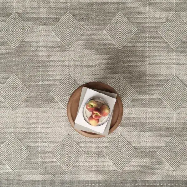 Large Diamond Pebble Grey EERUG1001190 | 40% OFF
