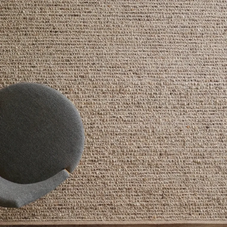 WT Olbia Toscana Rustic Ewe Boucle, Gravel Road Styled 3