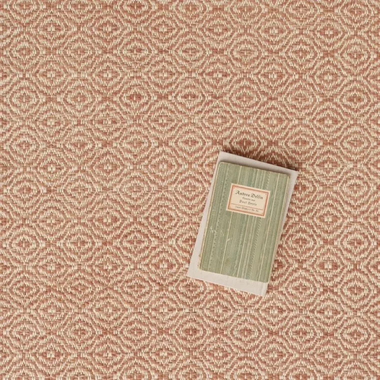 Teff-Volland-Almond-Rose-Styled-4