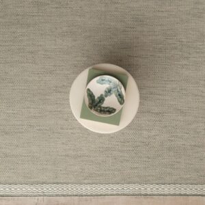 Pebble Weave with Chevron Header EERUG1001539