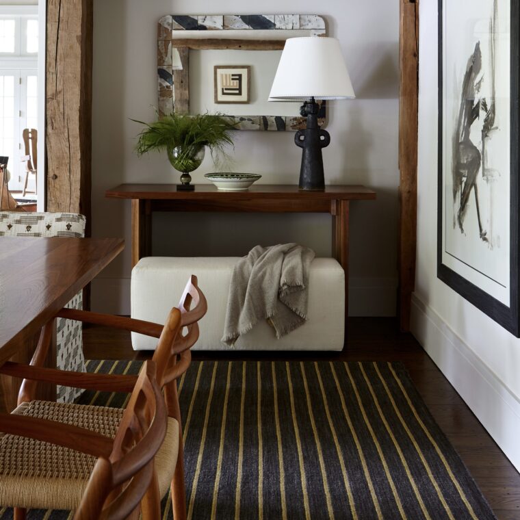 Design: Dumais Interiors, Photography: Joshua McHugh