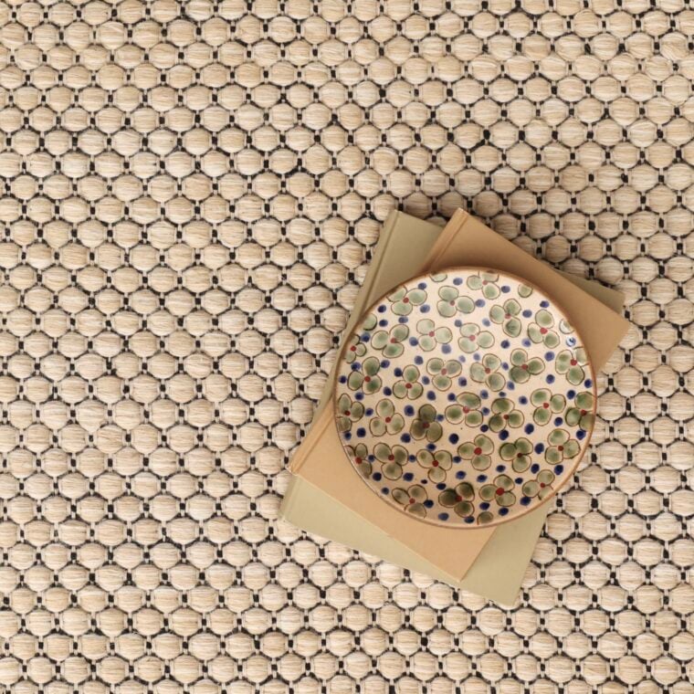 ECloth Giant Pebble Light Natural Styled 2