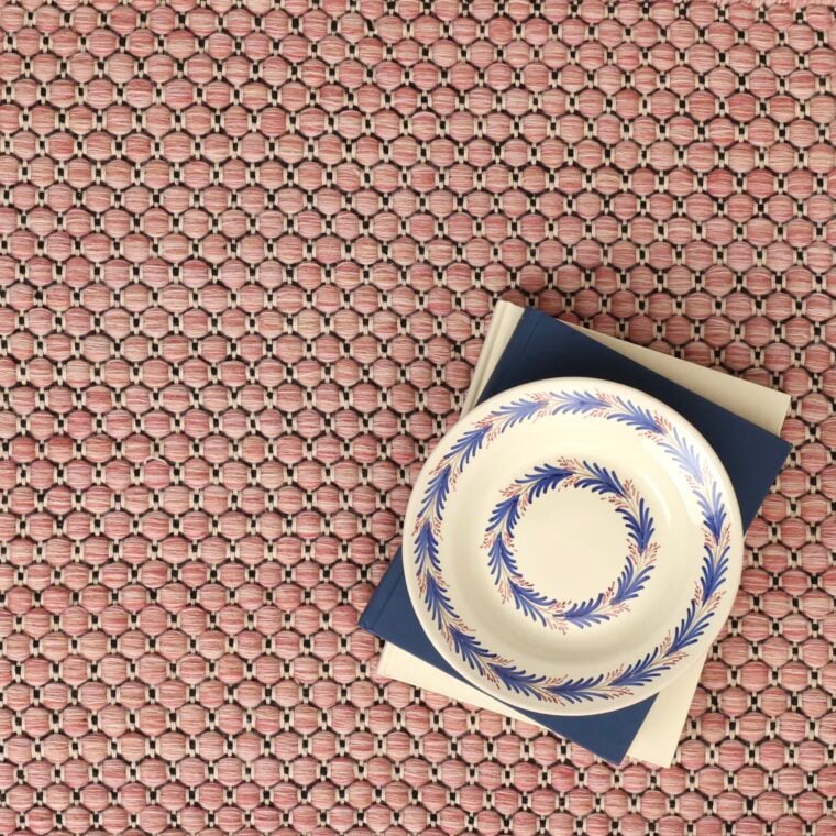 ECloth Giant Pebble Pink Styled 3