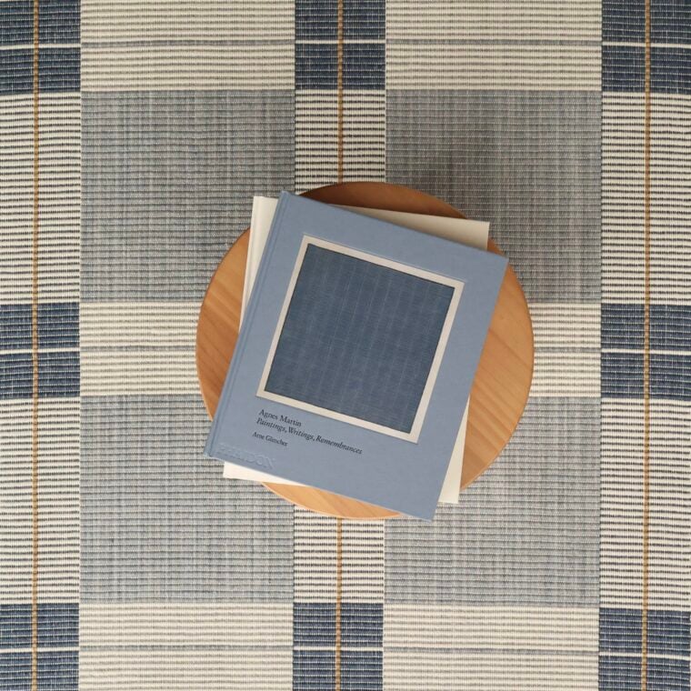 MS Contessa Grid Grey Blue Strie, Umber Styled 212