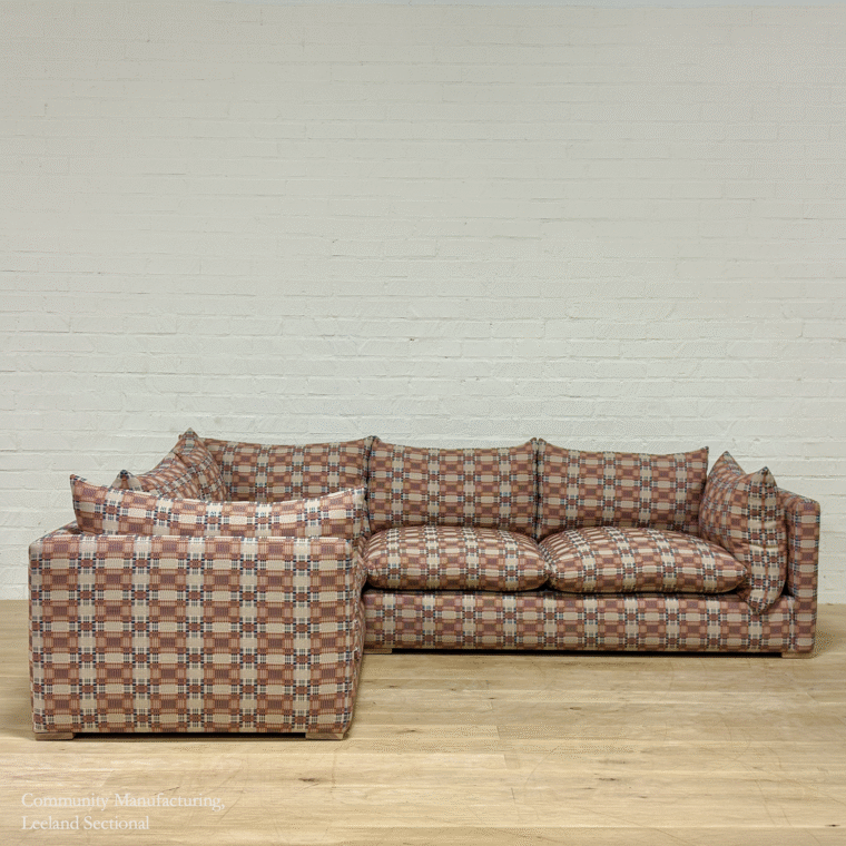 Fabric Linsey Woolsey Americana EE24150-01 - Community Manufacturing, Leeland Sectional with credits